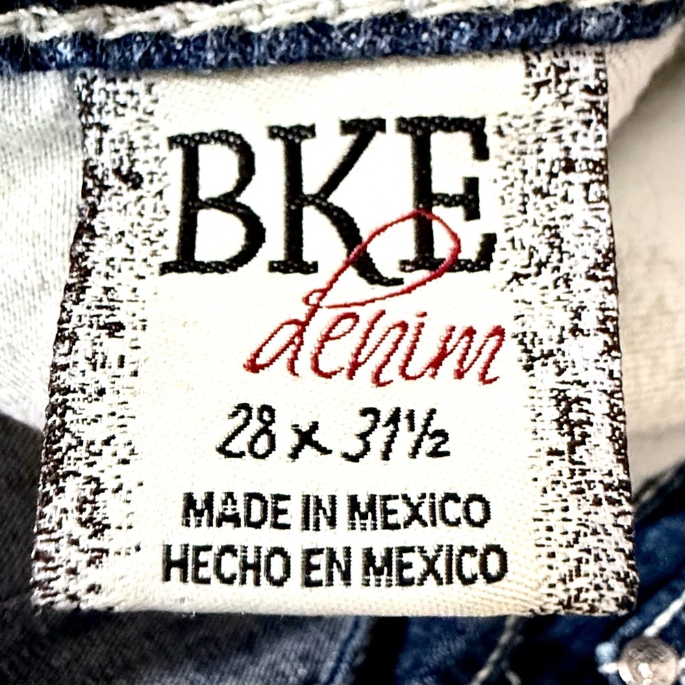BKE Culture Boot Cut Low Rise Jeans With Stretch And Contrast Stitching Size 28 - Picture 13 of 16